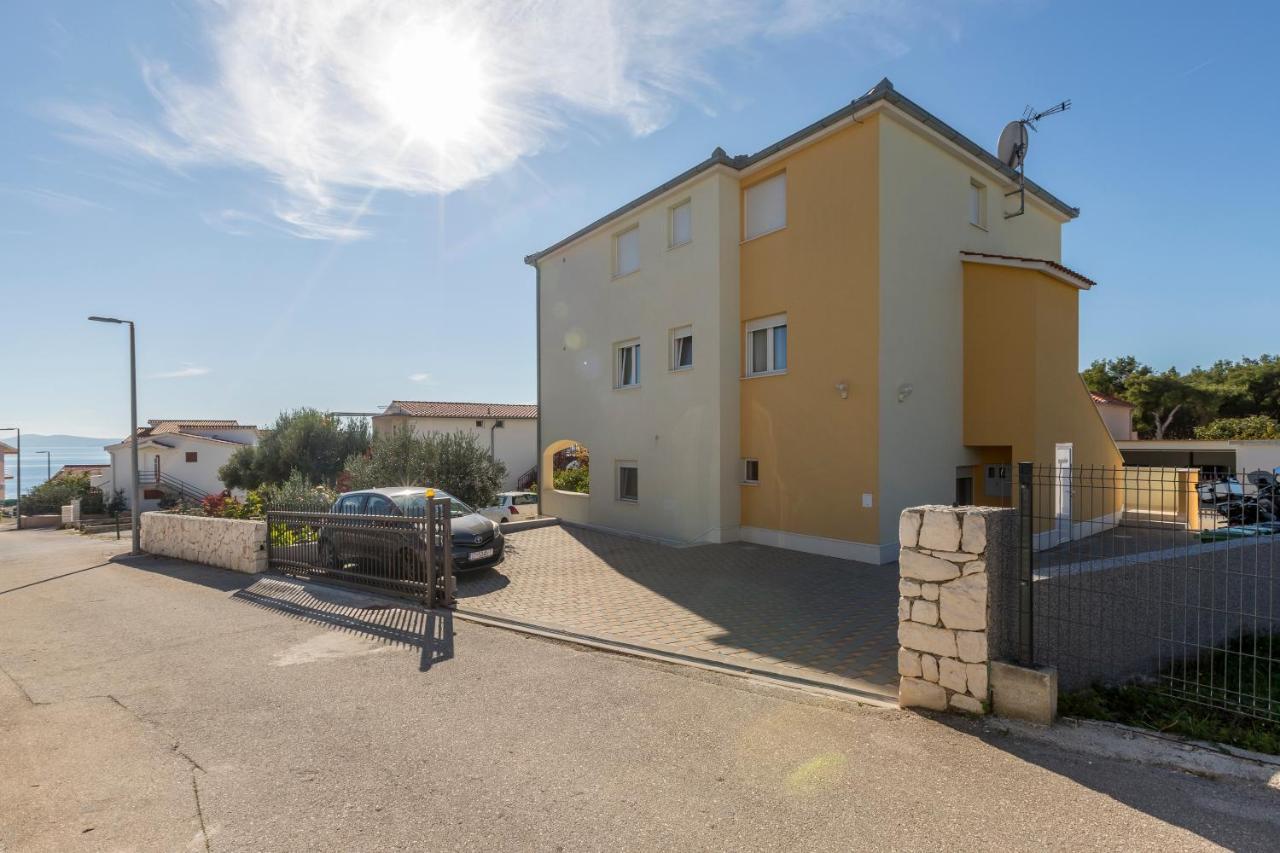 Apart Sa Terasom 250M Od Plaze,Parking,Wi Fi,Rostilj Trogir Eksteriør bilde