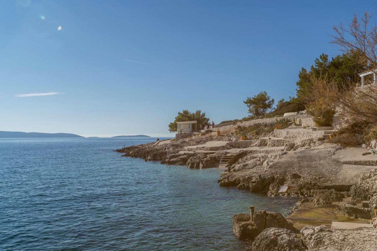 Apart Sa Terasom 250M Od Plaze,Parking,Wi Fi,Rostilj Trogir Eksteriør bilde