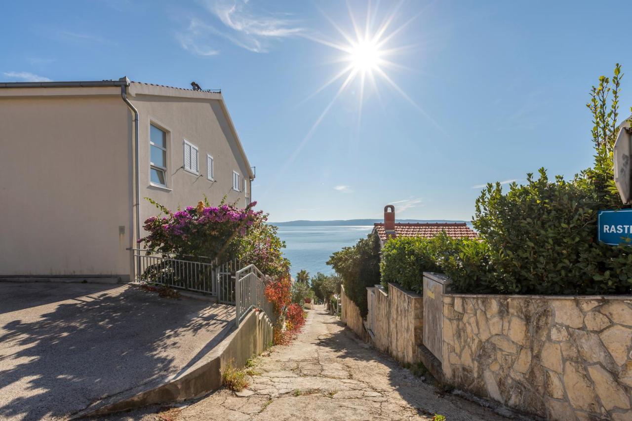 Apart Sa Terasom 250M Od Plaze,Parking,Wi Fi,Rostilj Trogir Eksteriør bilde