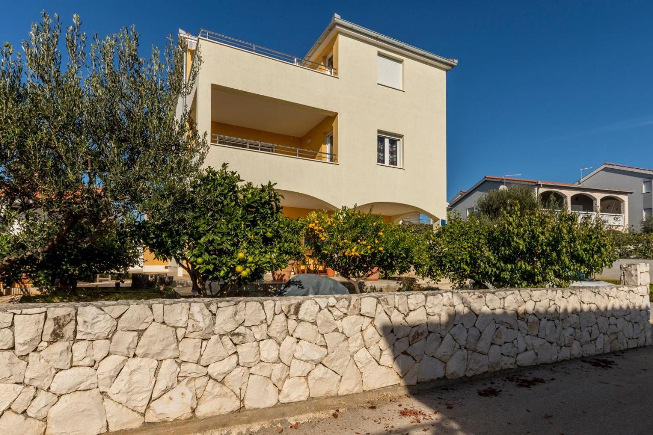 Apart Sa Terasom 250M Od Plaze,Parking,Wi Fi,Rostilj Trogir Eksteriør bilde