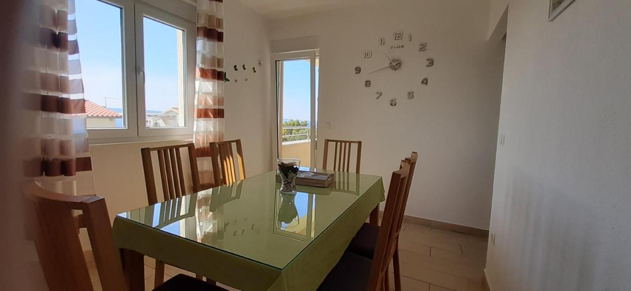 Apart Sa Terasom 250M Od Plaze,Parking,Wi Fi,Rostilj Trogir Eksteriør bilde